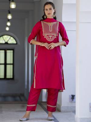 Pink embroidered silk blend salwar suit 2