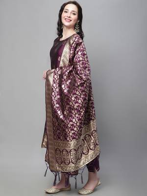 Purple embroidered cotton silk jacquard salwar suit 3