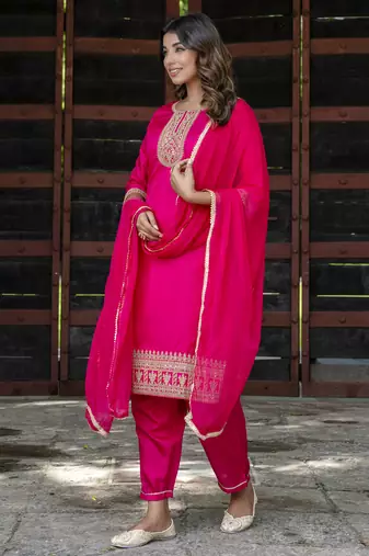 Pink embroidered silk blend salwar suit