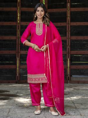 Pink embroidered silk blend salwar suit 4