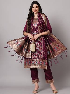 Purple embroidered cotton silk jacquard salwar suit 4