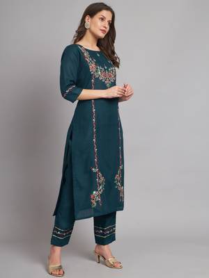 Teal embroidered cotton blend salwar suit 4