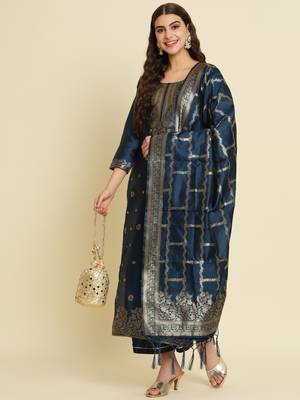 Teal embroidered cotton silk jacquard salwar suit 4