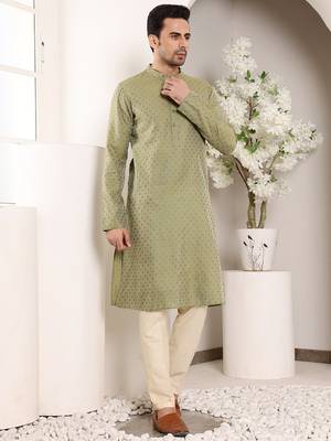 Off white silk embroidered kurta pajama 2