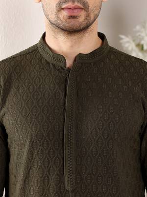 Cream viscose embroidered kurta pajama 4