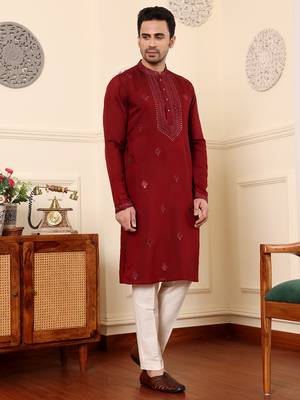 Off white viscose embroidered kurta pajama 3