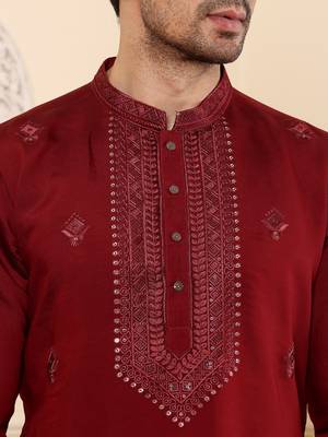 Off white viscose embroidered kurta pajama 4