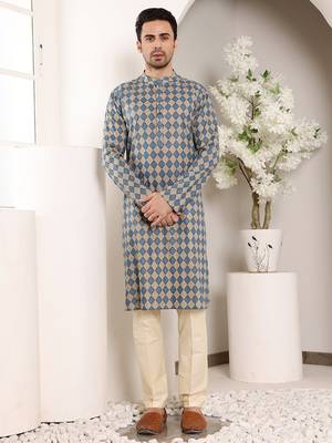 Off white silk embroidered kurta pajama 3