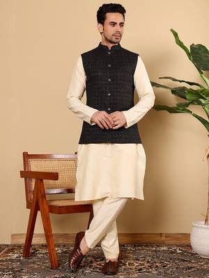 Black cotton embroidered kurta pajama 1
