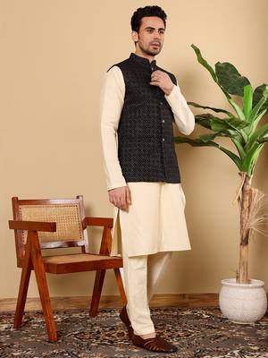 Black cotton embroidered kurta pajama 2