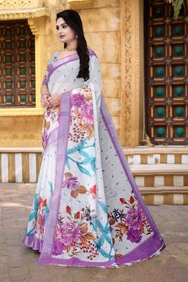  White Floral Digital Printed Saree 3