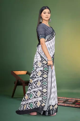 White Digital Printed Saree With Blouse Piece 
