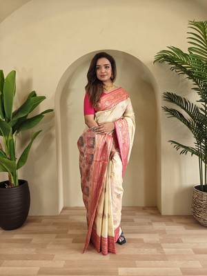 White Banarasi silk blend saree with zari weaving Meenakari design 3