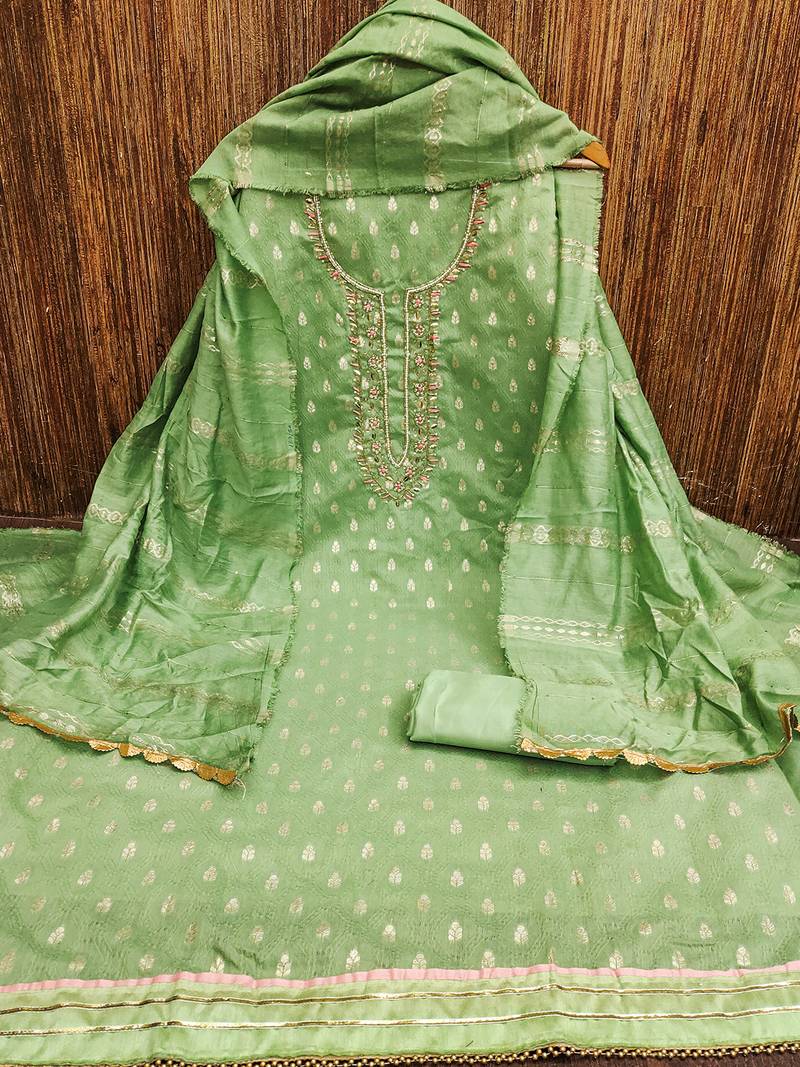 jacquard suit set with embroidered neck & soft cotton dupatta