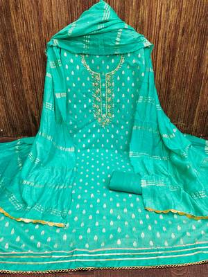 jacquard suit set with embroidered neck & soft cotton dupatta 2