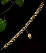 Royal pearl drop matha patti