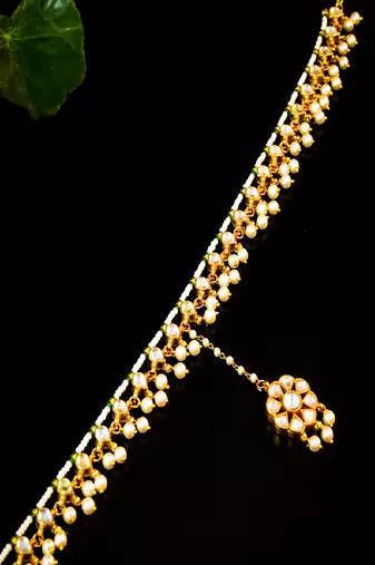 Royal pearl drop matha patti