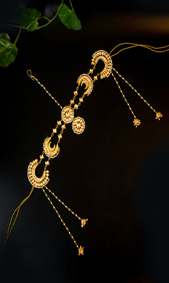 Crescent kundan matha patti with chand motifs 1