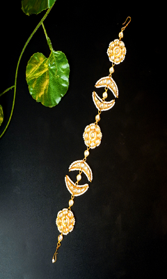 Crescent elegance kundan matha patti 1