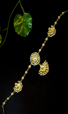 Elegant crescent trio matha patti 1