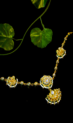 Elegant crescent trio matha patti 3
