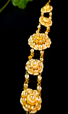 Royal heritage multi-circle matha patti 3