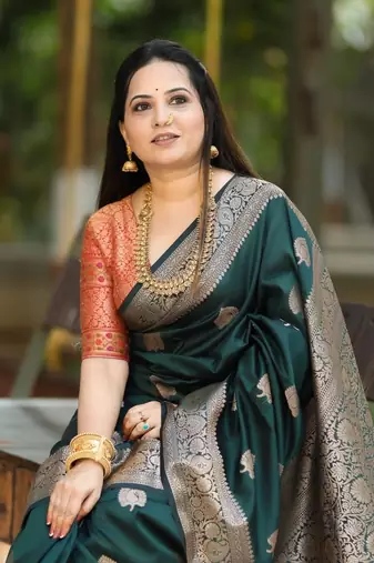 Green silk blend saree with blouse