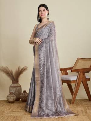 Grey printed cotton silk saree with blouse piece 4