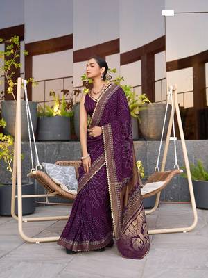 Magenta printed cotton silk saree with blouse piece 3
