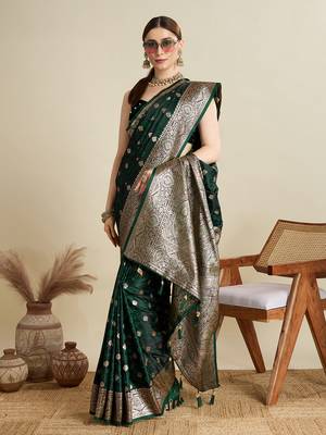 Green woven satin saree with blouse piece 3