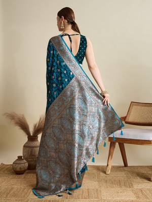 Teal woven satin saree with blouse piece 5