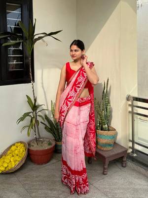 Red batik work pure chanderi silk maheshwari border saree with blouse piece 2