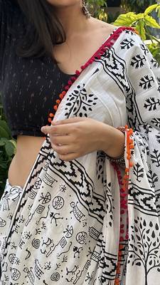 White & black warli block print pure mul cotton saree with blouse piece 3