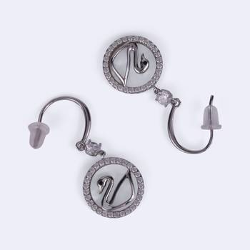 Embedded circle swan silver plated stud earring for women 4
