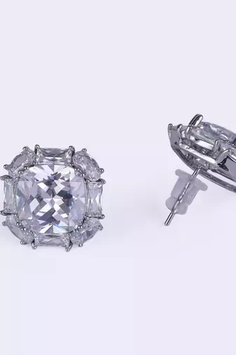 Trendy round shape silver plated stud earring for women