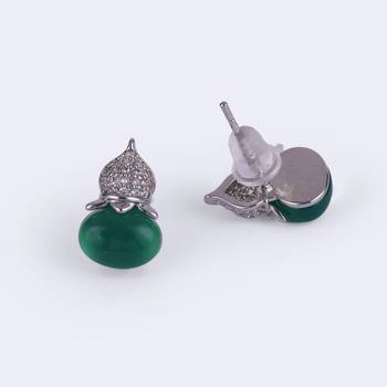 Stylish oval shape silver plated stud earring for women 3