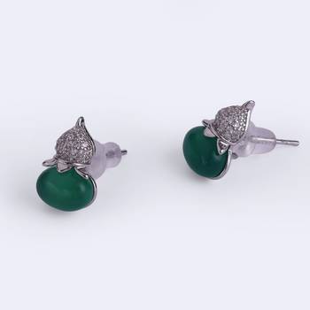 Stylish oval shape silver plated stud earring for women 4