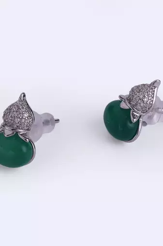 Stylish oval shape silver plated stud earring for women