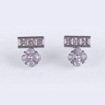 Splendid studded cz silver plated stud earring for women 3
