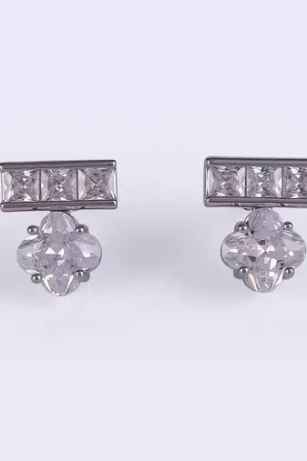Splendid studded cz silver plated stud earring for women