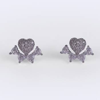 Modish heart shape silver plated stud earring for women 2