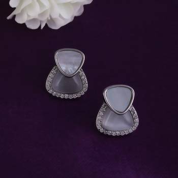 Fine oval shape silver plated stud earring for women 1
