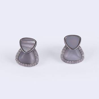 Fine oval shape silver plated stud earring for women 2