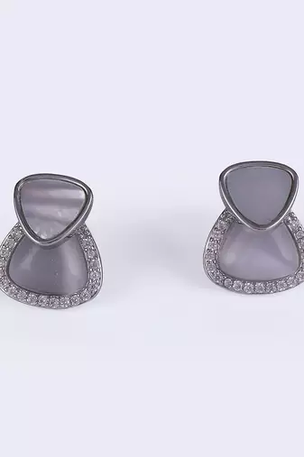 Fine oval shape silver plated stud earring for women