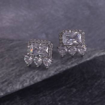 Modern heart shape cz silver plated stud earring for women 1