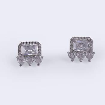 Modern heart shape cz silver plated stud earring for women 2