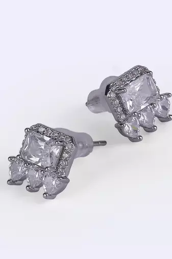 Modern heart shape cz silver plated stud earring for women