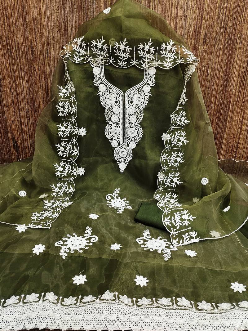 mahendi Floral embroidered organza suit set with lace detailing