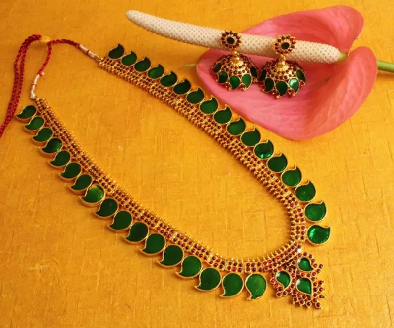 Beautiful Mango Palakka Haar Set 