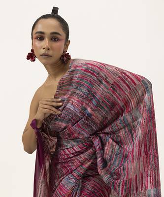 Pink silk stripes printed saree 5